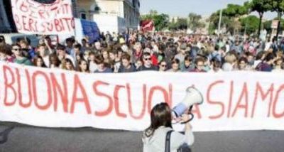 una-manifestazione-dei-lavoratori-della-scuola_293967-2.jpg