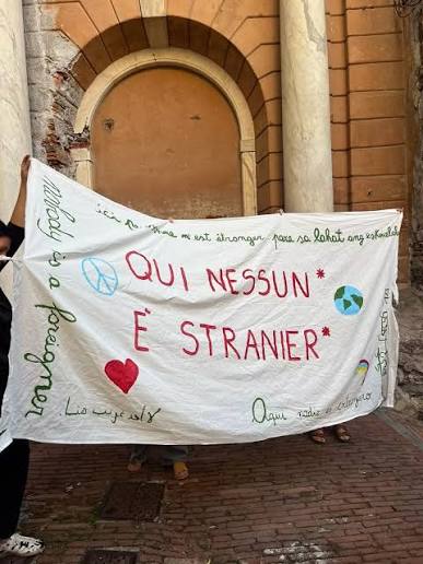 A SCUOLA NESSUNO è STRANIERO  di Tommaso Montanari e Valerio De Cesaris*(da volerelaluna.it)